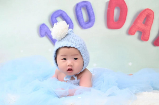 玉环宝宝不哭不闹正常吗